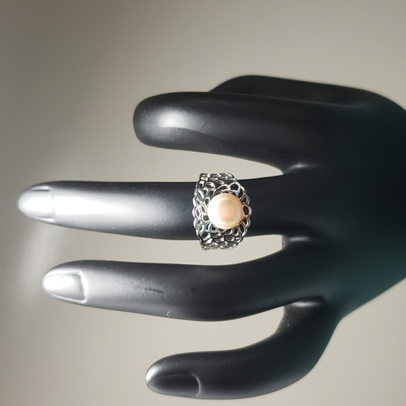 Sterling Silver 925 Ring With Cream Freshwater pearl, adjustable - Picture 1 of 4